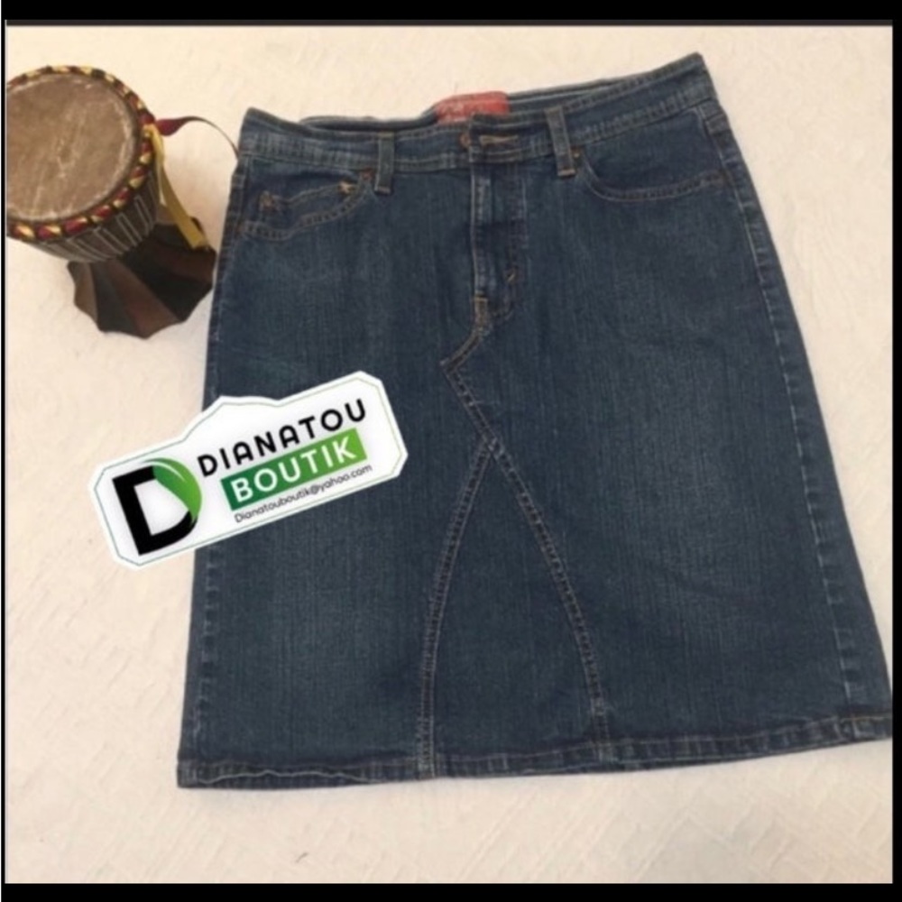 Levis Signature Denim Skirt